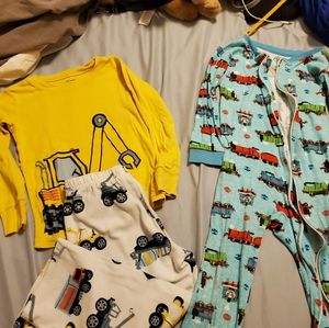 Toddler 4t pajama sets.